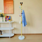 ⁦شماعة ملابس بتصميم  يد ميكي ماوس لتعليق الملابس والشنط والكابات لغرف الاطفال⁩ - الصورة ⁦3⁩