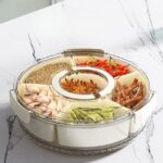 ⁦طبق تسالي دوار ب 6 خانات بغطاء شفاف لتقديم الحلويات والمكسرات⁩ - الصورة ⁦5⁩