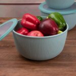 ⁦طقم علب تلاجة 4 قطع بأحجام مختلفة بغطاء بإطار سيليكون محكم الغلق لحفظ وتنظيم الطعام⁩ - الصورة ⁦4⁩