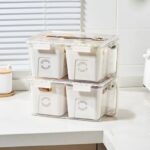 ⁦علبة ومنظم تلاجة اكريليك بمقبض وغطاء بتايمر لضبط وقت التخزين مقسمة ل 4 خانات بسعة 7 لتر⁩ - الصورة ⁦4⁩