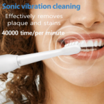 ⁦فرشاة أسنان كهربائية بتقنية الاهتزاز حتي 40000 ذبذبة 5 أوضاع مع 4 رؤوس قابلة لاعادة الشحن⁩ - الصورة ⁦4⁩
