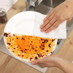 ⁦مناديل مبللة لإزالة الدهون والبقع والأتربة للمطبخ برائحة الليمون 80 قطعة⁩ - الصورة ⁦2⁩